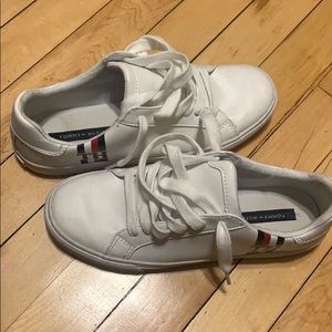 Comfy Tommy Hilfiger sneakers